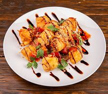 Салат с баклажанами и помидорами