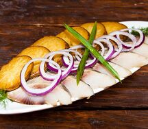 Сельдь с картофелем и ароматным маслом