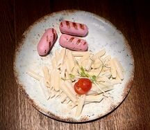 Макароны с маленькими сосисками