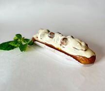 Эклер с начинкой