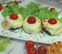 Запеченные баклажаны под сыром