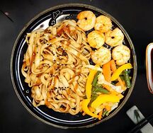 Wok с креветками