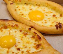 Хачапури по-аджарски