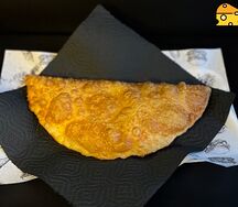 Чебурек с моцареллой