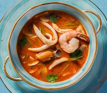 Тайский суп Том ям с рисом