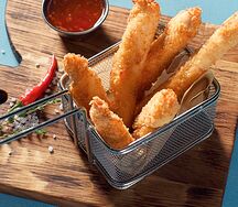 Стрипсы из куриной грудки с соусом чили сладким