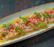 Cевиче из палтуса под лаймовым соусом