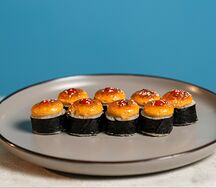 Запеченный ролл с крабом