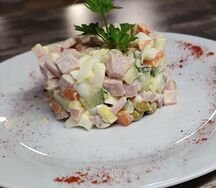 Оливье с лососем