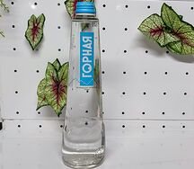 Горная вода без газа