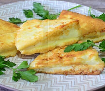 Сулугуни в кляре