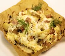 Картофель с беконом и грибами