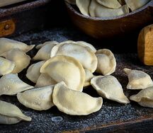 Вареники с домашним сыром и творогом