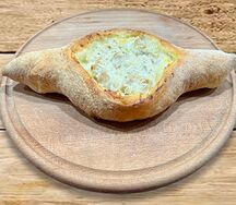 Аджарули с цыпленком в чесночном соусе