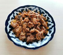 Гуляш с гарниром