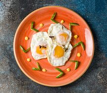 Яйцо жареное