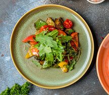 Тёплый салат Весна