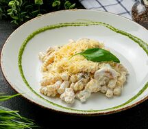 Паста с курицей и грибами