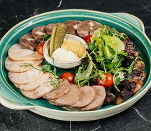 Ассорти мясное