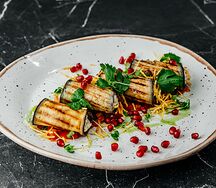 Рулетики из баклажанов 