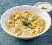 Пельмени с бульоном