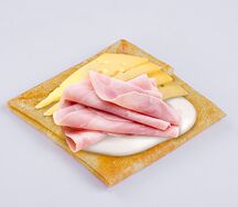 Блин с ветчиной и сыром