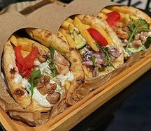 Гирос с морепродуктами
