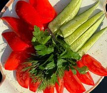 Ассорти из свежих овощей