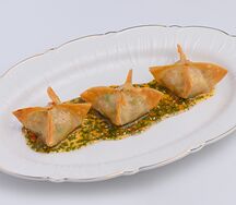 Гедза с креветкой и соусом никкей