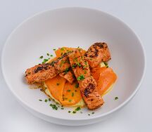 Лосось с пюре из васаби