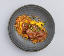 Жареный рис с говядиной пульгоги 