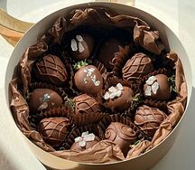 Круглый набор клубники в шоколаде Сокровище S