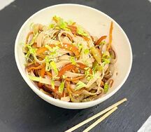 Вок с креветками и соусом терияки