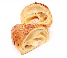 Круассан с ветчиной и сыром