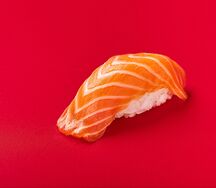 Нигири с лососем