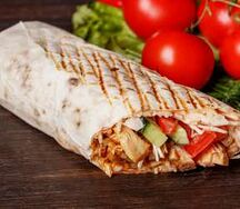 Шаурма с курицей на углях