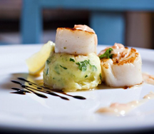 Морские гребешки на картофельном пюре