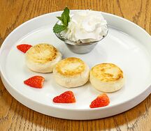 Сырники с вишней