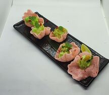 Креветки тигровые в соусе васаби