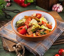 Салат с шашлыком