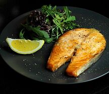 Стейк из лосося