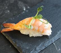 Суши с креветкой