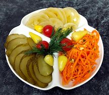 Салат с соленым