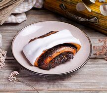 Улитка с маком