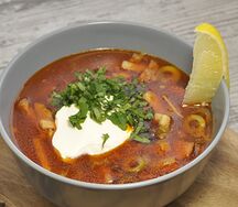 Солянка сборная мясная