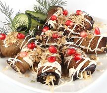 Рулетики из баклажанов