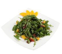 Салат Руккола с персиком