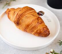 Круассан с маслом