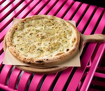 Пицца Груша-горгондзола 