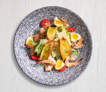 Салат Цезарь с креветками